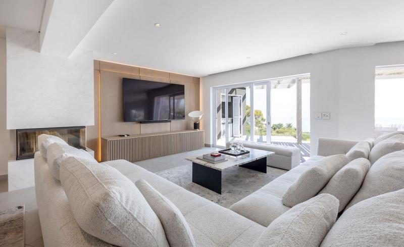 4 Bedroom Property for Sale in Llandudno Western Cape